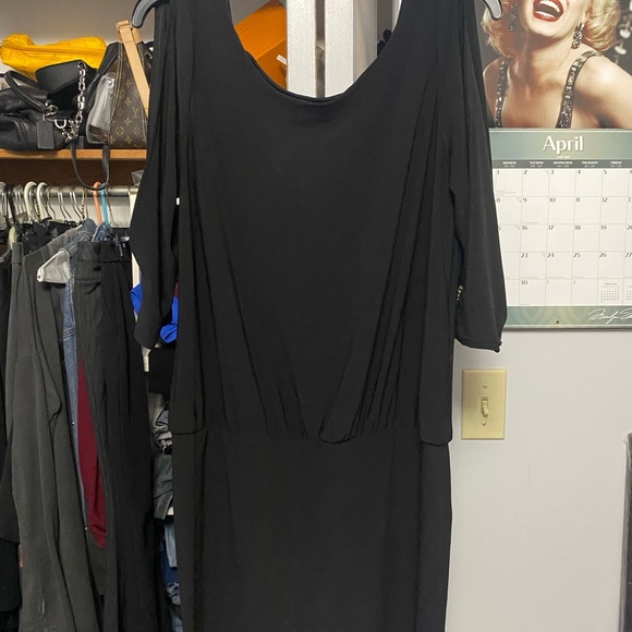 Dress - Picture 1 of 6